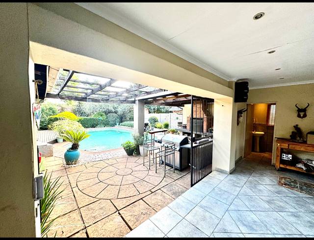 3 BEDROOM HOUSE FOR SALE IN BUURENDAL
